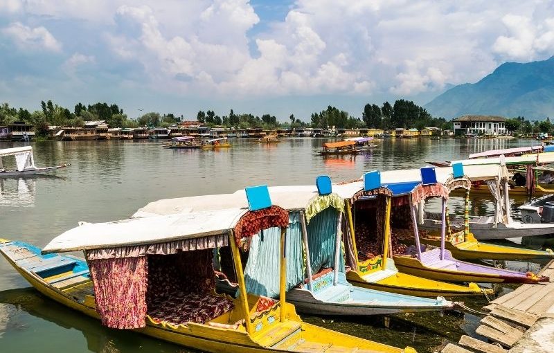 Kashmir – Heaven on Earth Awaits You